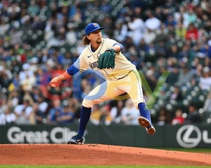Logan Gilbert Pitching Action Seattle Mariners 8x10 MLB Baseball Photo - Picture 1 of 1