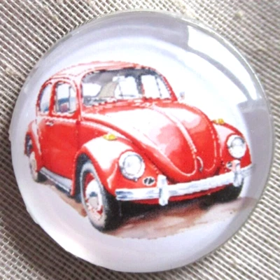 НОВЫЙ БОЛЬШОЙ СТЕКЛЯННЫЙ КУПОЛ ИЗОБРАЖЕНИЕ КНОПКА ВИНТАЖНЫЙ ДОВОЛЬНО КРАСНЫЙ VOLKWAGEN ЖУК АВТОМОБИЛЬ - Изображение 1 из 3