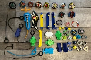 Beyblade Sammlung Lot Spinner, Werfer, Reißschnüre verschiedene Metall - Bild 1 von 2