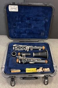Selmer 1400 Clarinet with Case, NR