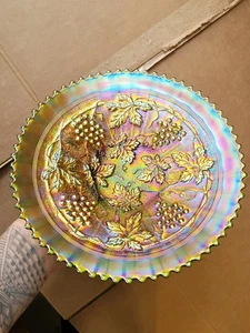 Green Stippled Northwood Carnival Glass Grape & Cable Old Rose Distilling Plate - Picture 1 of 19