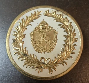 Vintage Revlon Love Pat White Gold Crest R Round Powder Makeup Mirror Compact - Picture 1 of 5