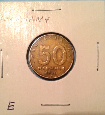 Moneda de 50 peniques Alemania error 1950. Foto 1 de 4