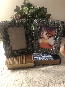 2er Set 3,5 x 5" Bilderrahmen Katze Katze Rahmen Schleifen Garn Knäuel - Bild 1 von 9