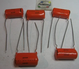 Película condensadora Mallory PVC6168 naranja 0,068uF 10% 600V radial - Nuevo de lote antiguo Cantidad 5 - Imagen 1 de 2