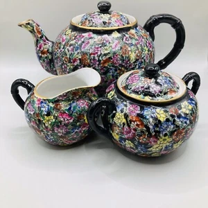 Hand Painted Black Chintz Teapot, Creamer and Sugar Set. Hong Kong 1930’s   *9 - Picture 1 of 12