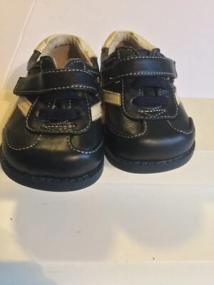 Zapatos de vestir See Kai Run bebé niño blanco y negro talla 3 correa baja cuero verde Foto 1 de 4