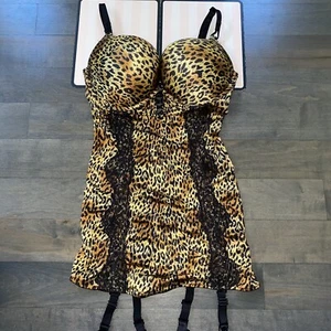 Victoria’s Secret 34C Bombshell Miraculous Plunge Lingerie Top Teddy Padded - Picture 1 of 9