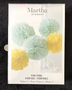 Martha Stewart Pom-Poms – Kit de decoración de color base verde azulado y amarillo - Imagen 1 de 4