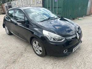 2015 Renault Clio 1.1 Dynamique Medianav 74 Bhp Damaged Repairable salvage - Picture 1 of 18