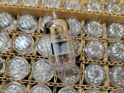 Lote de 100 tubos Sovtek 6DJ8 / ECC88 NUEVOS tubos rusos Foto 1 de 4