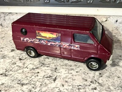 ERTL 20 世纪 70 年代道奇街道范紫色日落贴花气泡 WINDOWS 压钢 美国 — 第 1/4 张图片