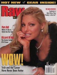 WWF RAW Magazine APRIL 2001 Trish Stratus WWE Diva cover + Picture - Foto 1 di 8