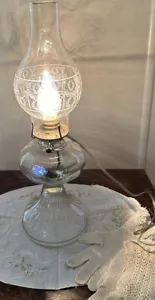 Antique Electrified Oil Kerosene Lamp 3 Way Lighting 18.5” - Picture 1 of 12