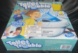 HASBRO GAMING TOILET TROUBLE BATTERY OPERATED AGE 4+ 2+ PLAYERS BOXED - Picture 1 of 6