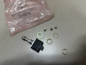 NOS Original Toro 69-9730 Zapfwellenschalter Verriegelung Ein-Aus-Ein 580-D Impuls-Aus-Sperrimpuls - Bild 1 von 4