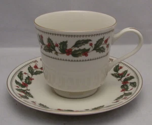 The Cellar Japan IVORY HOLLY Cup & Saucer Set(s) EXCELLENT - Picture 1 of 9