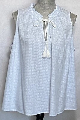 AVA & VIV Sleeveless Top Sz 1X Tie Tassel And Ruffles V Neck — 第 1/4 张图片