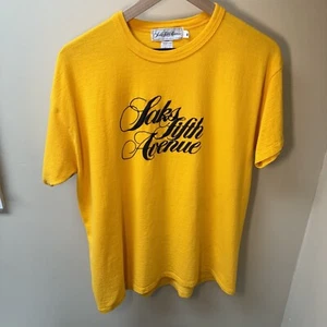 Vintage Saks Fifth Avenue New York City XL T-Shirt gelb - Bild 1 von 14