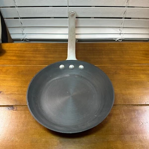 Used Magnalite GHC 9" Anodized Saute Fry Pan Skillet - Picture 1 of 5