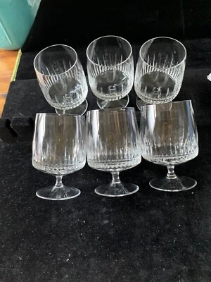 Cut Crystal highball/wine footed glass, Set of 6, H 4" W 2 1/4 top diameter - Image 1 of 4