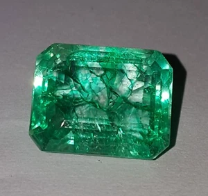 Smeraldo Verde Naturale Certificato Colombiano Gemma Sciolta Certificata 9,77 Ct Gemme - Foto 1 di 9
