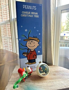 Peanuts Charlie Brown Christmas Tree & 1982 Hallmark Panorama Bulb Snoopy - Picture 1 of 21