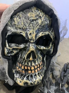 Fun World Easter Unlimited Skull Halloween Mask Full Face Head Hood Mummy Wrap - Picture 1 of 2