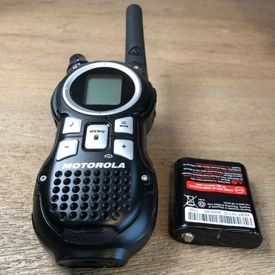 Motorola MR350R Walkie Talkie 35-Mile Range Two-Way *Single Radio* Tested Black - Image 1 of 4