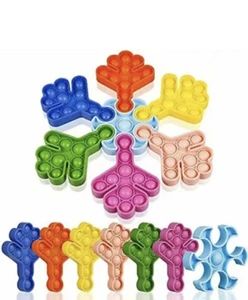 Weihnachten Pop Puzzle Schneeflocke Popit sensorische Mohnblumen Handschmeichler Spielzeug Figuren - Bild 1 von 4