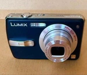 PANASONIC LUMIX DMC-FX50 Digital Camera Black Good Condition w/ Accessories Used - Picture 1 of 8