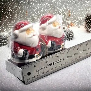 Santa Claus Salt and Pepper Shakers Jolly St Nick Christmas New Old Stock Sealed - Picture 1 of 8