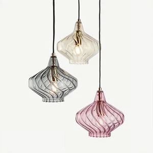 Made.com - Lámpara de techo colgante Kaleido 3, rosa *BN SELLADA* PRECIO DE VENTA SUGERIDO POR EL FABRICANTE: 195 £ - Imagen 1 de 6