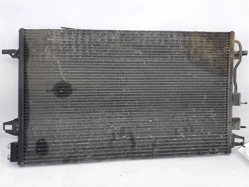 AC Condenser 3.8L Fits 2005-2007 CHRYSLER TOWN & COUNTRY 04677509AC - Imagem 1 de 4