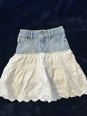Levi’s Jeans para Niñas Denim Ojales Falda en Niveles Azul Blanco 6 Algodón Boho Y2K Foto 1 de 4