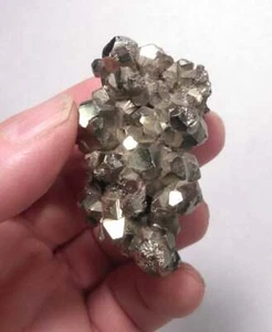 Schönes Pyrit Kristall Cluster Exemplar auf spektakulärem lila Fluorit Sockel LB - Bild 1 von 9