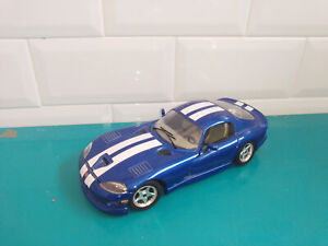 3004231 Voiture 1/24 burago dodge viper GTS coupé bleu