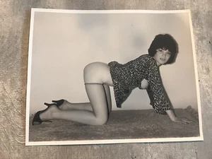 Vintage 1960’s Girl Pretty PIN UP Risque Nude Original Girlie Glamour Photo #104 - Picture 1 of 2