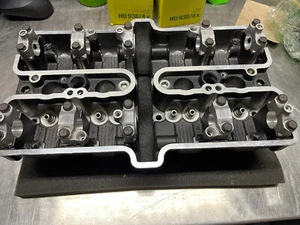 NOS Kawasaki Ninja GPZ 600 & R ZX600A Engine Top End Cylinder Head 11008-5004 - Foto 1 di 12