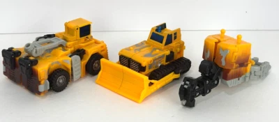 Transformers Robots in Disguise RiD 2001 Landfill Heavy Load Wedge Incomplete - Image 1 of 4