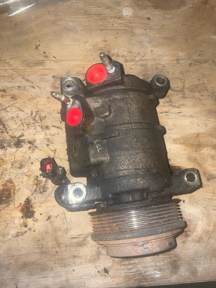 Compresor de aire acondicionado Dodge Caravan 01 02 Foto 1 de 1