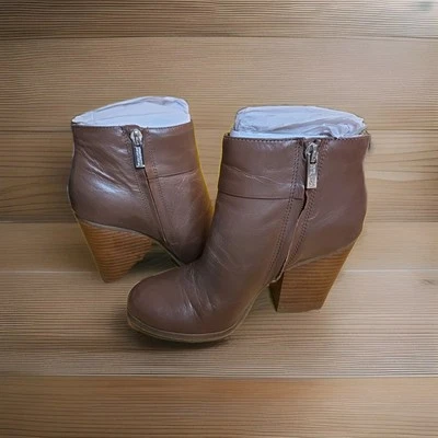 Kenneth Cole Reaction Might Be brown leather ankle boots womens 7 almond toe - Image 1 of 4