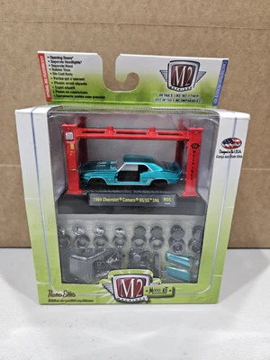 M2 Machines Model-Kit 1:64 1969 Chevrolet Camaro RS/SS R05 15-01 Metallic Blue - Image 1 of 2