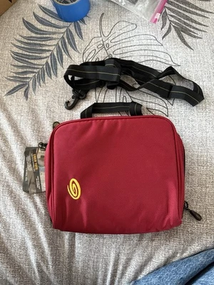 NWT Timbuk2 Euro Tote Vertical Red Cross Body Shoulder Travel Nylon Zip Bag - Image 1 of 4