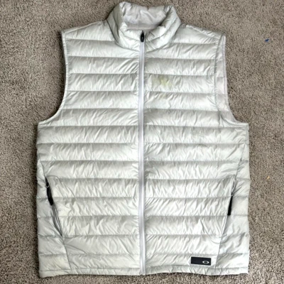 Oakley Puffer Nylon Vest Silver XL Regular Fit Lightweight Zip Up Quilted - Image 1 of 4
