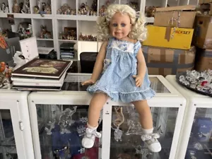 Künstlerpuppe Puppe Monika Levenig Vinyl Puppe 70 cm. Guter Zustand siehe Fotos - Bild 1 von 3