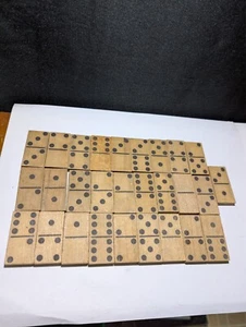ANTIKE HOOD'S SASPARILLA HOLZ WERBUNG DOMINOS MIT BOX KOMPLETT - Bild 1 von 3