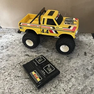 Radio Shack FORD Monster Truck 4x4 Off Roader RC Dash 27 w/R/C Parts Or Repair - Bild 1 von 12