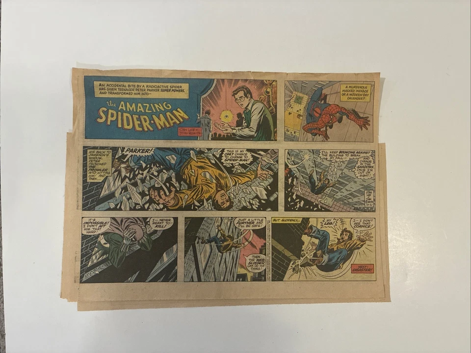 Amazing Spider-Man 13 Sunday 2 Daily Comic Strip Clippings From 1977-1980 - Imagem 1 de 1