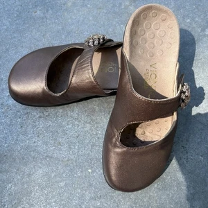 Zapato deslizable VIONIC Rest Joan para mujer bronce metálico cómodo mula plana con cuentas - Imagen 1 de 8